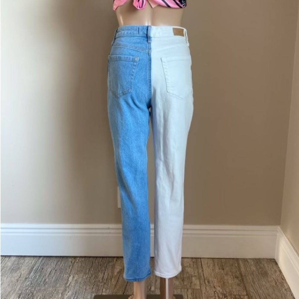 Two-Tone Ultra High Rise Mom Jeans - Picture 3 of 9